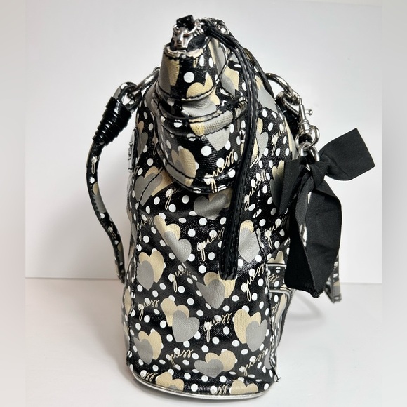 Guess Black Cream Polka Dots Tote Bag, Dual Handles, Heart Pattern Keychain NWOT - Picture 4 of 16
